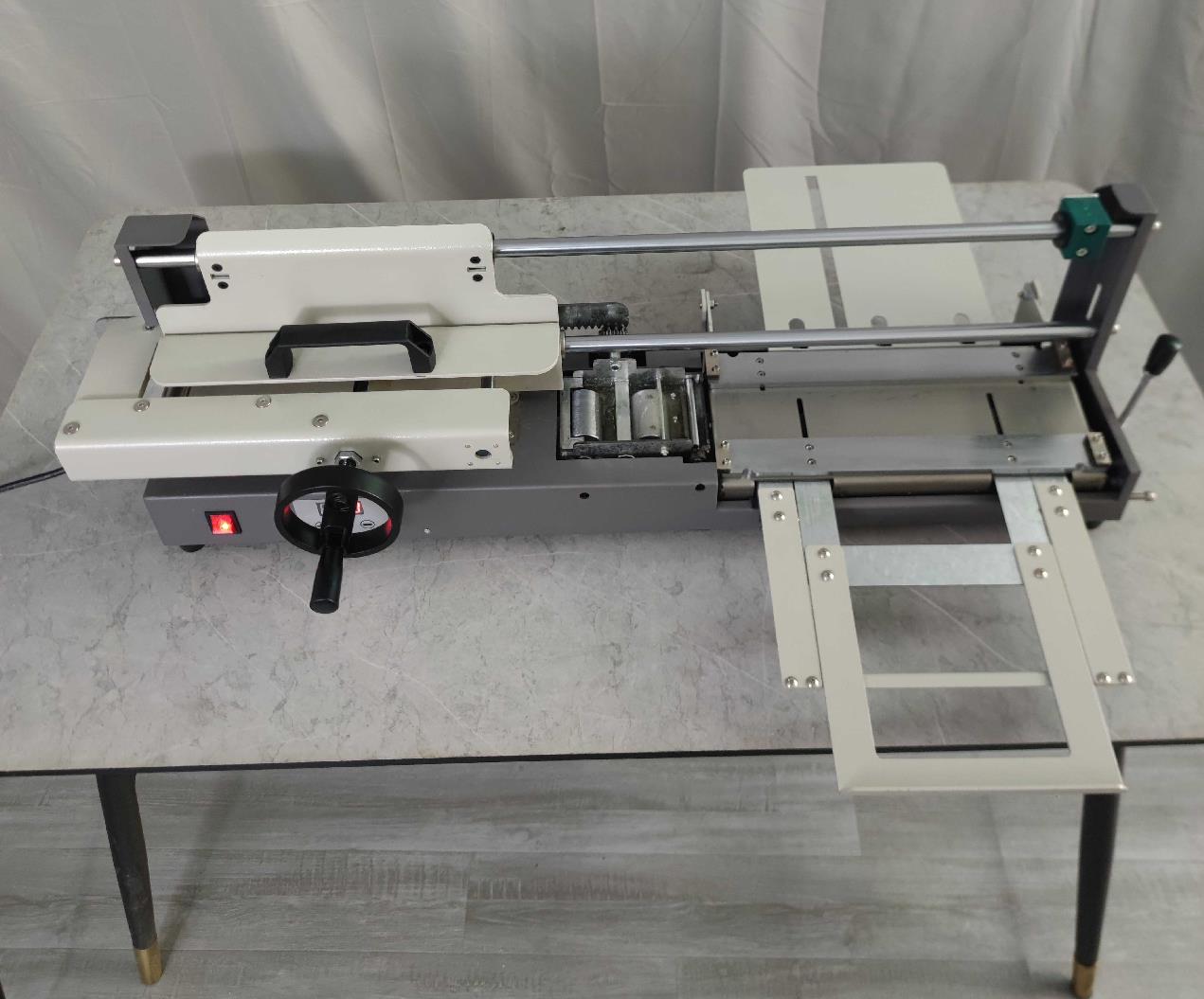 المهنية الصناعية الساخن الغراء - مراجعة Binding Machine Comb وسعره