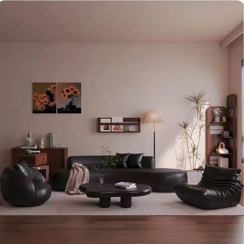 أريكة منحنية لغرفة المعيشة في  - مراجعة Office Tech Room وسعره