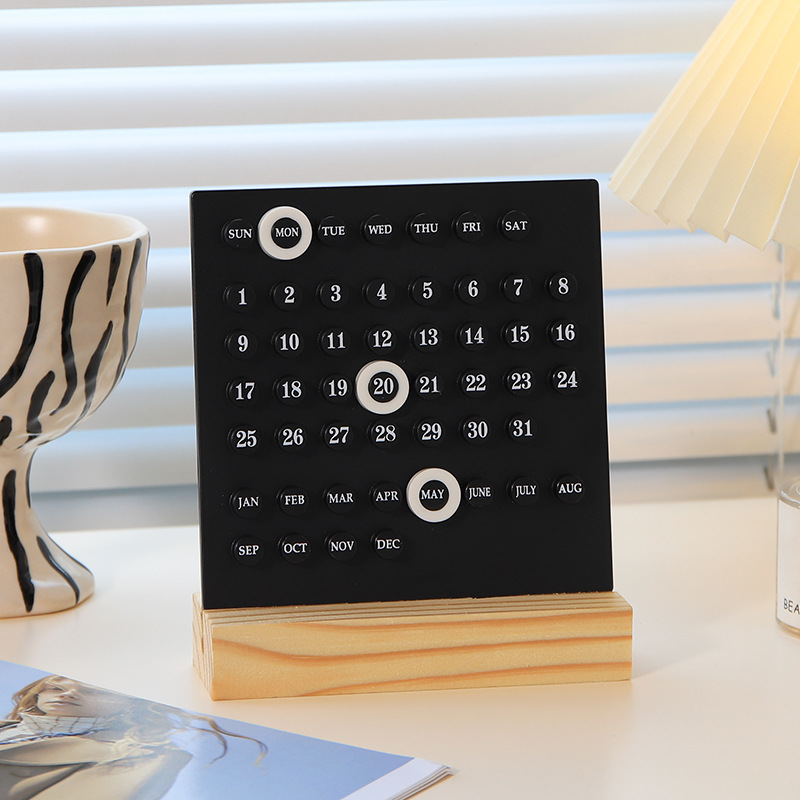 تقويم خشبي أكريليك مصنوع يدويً - مراجعة Office Tech Gadgets وسعره