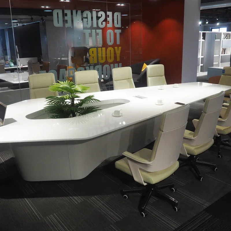 طاولة اجتماعات حديثة بيضاء ذكي - مراجعة Office Tech Room وسعره