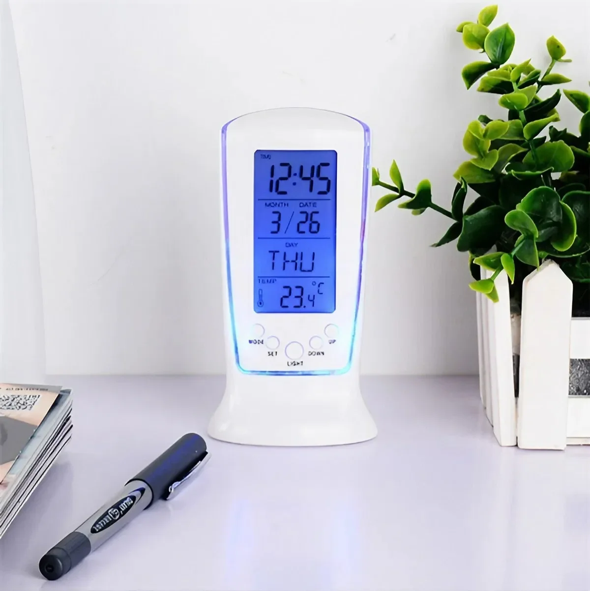 ساعة التقويم الرقمية LED ساعة  - مراجعة Office Tech Gadgets وسعره